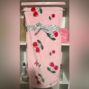 NEW Juicy Couture Pink Cherry Heart Plush Throw Blanket